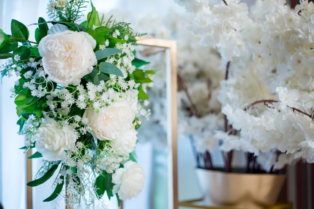 Close-up floral décor at the Nikah stage